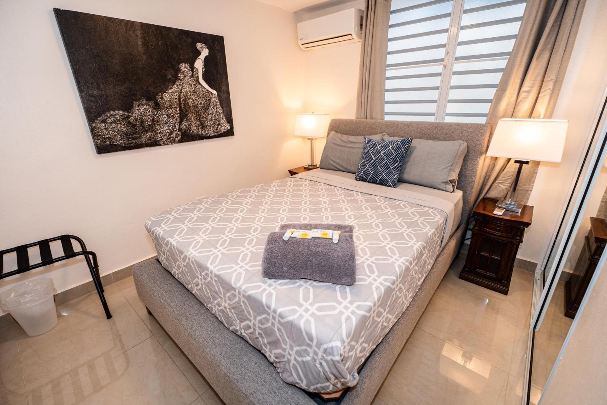 Spacious Retreat With Private Jacuzzi And Terrace Ponce Ngoại thất bức ảnh